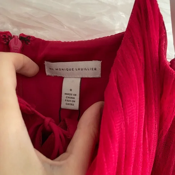 Monique Lhuillier Gown - size 0 - Picture 7 of 7